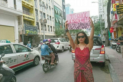 Nhìn lại quê hương tôi