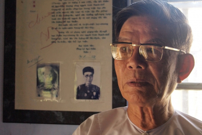 Làm người yêu nước