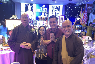 Thành Kính Niệm Ân Chư Tôn Đức và Đại Chúng Cho Tiệc Chay Gây Quỹ