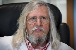 Thêm bằng chứng thực nghiệm về chloroquine trị COVID-19