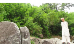 Thuyền ngược bến Không