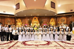 DƯỚI BÓNG CÂY VACHELLIA TORTILIS